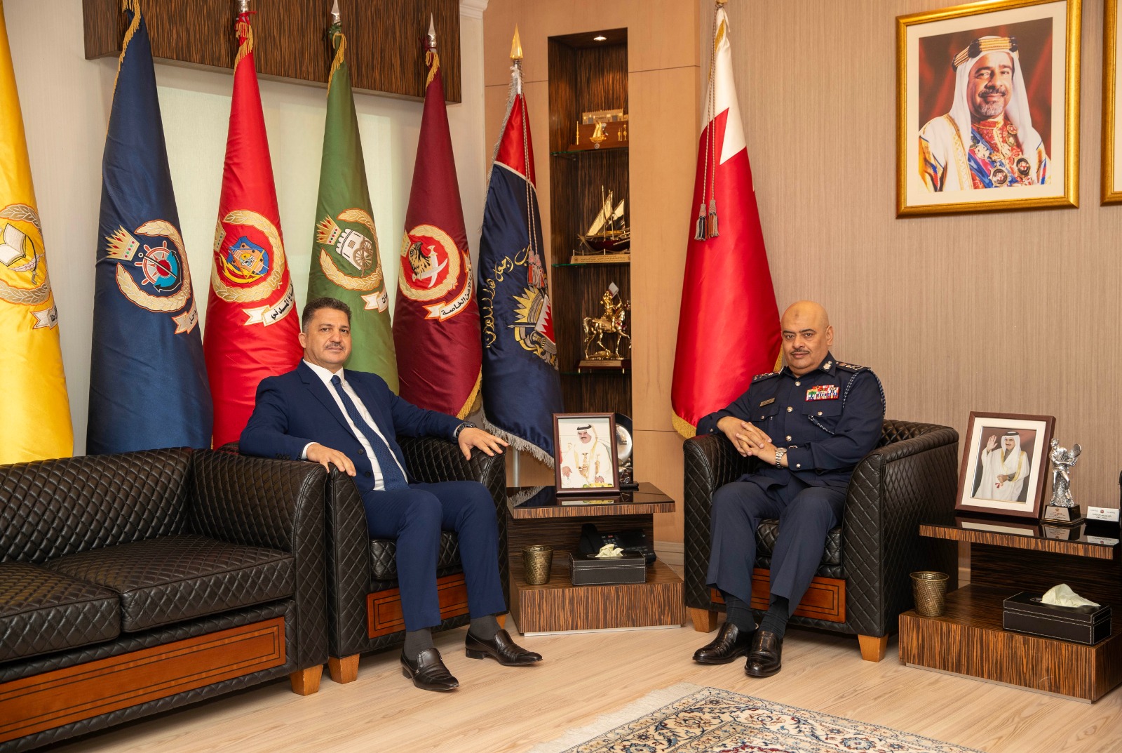 رئيس الأمن العام يستقبل القائم بأعمال سفارة جمهورية العراق لدى مملكة البحرين<